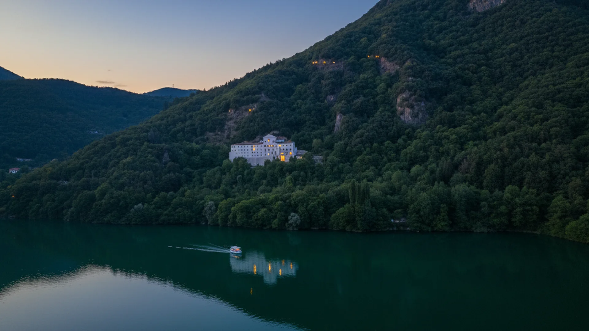 Laghi di Monticchio — Ginestra (Basilicata)